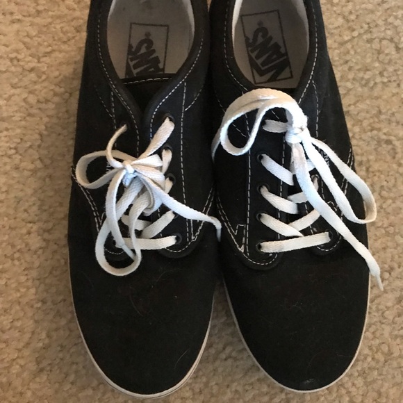 Vans size 8.5 - Picture 2 of 6